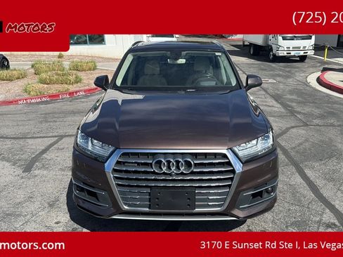 Used 2017 Audi Q7 3.0T Prestige w/ Prestige Package AWD/4WD image 3