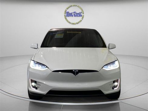 Used 2017 Tesla Model X 75D AWD/4WD image 8