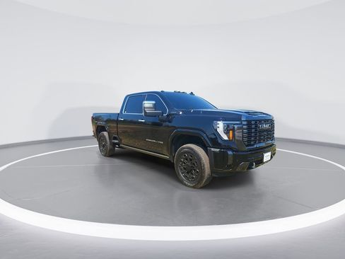 Used 2024 GMC Sierra 2500 Denali Ultimate AWD/4WD image 2