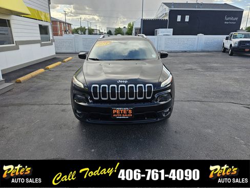 Used 2018 Jeep Cherokee Latitude w/ Safety Group image 7