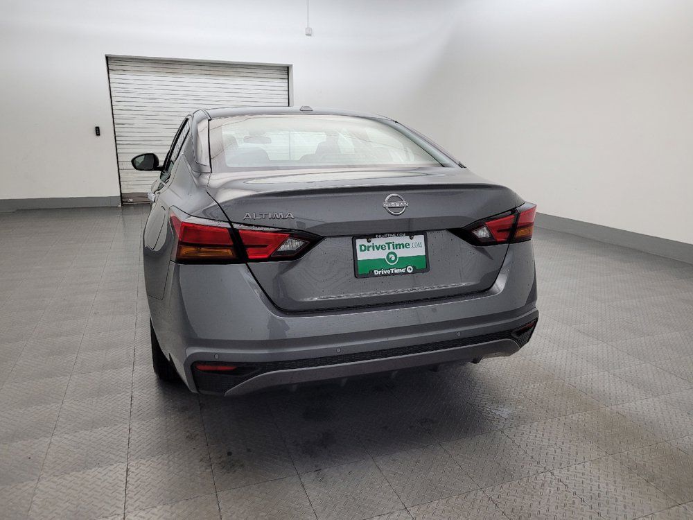 Used 2025 Nissan Altima 2.5 SV FWD image 6