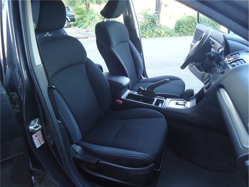 Used 2014 Subaru Crosstrek 2.0i Premium w/ Moonroof Package AWD/4WD image 14