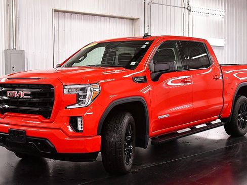 Used 2021 GMC Sierra 1500 Elevation image 3