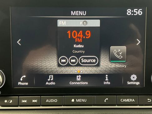 Used 2024 Nissan Rogue S image 46