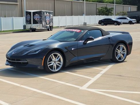 Used 2015 Chevrolet Corvette Stingray Convertible w/ 2LT Preferred Equipment Group RWD image 3