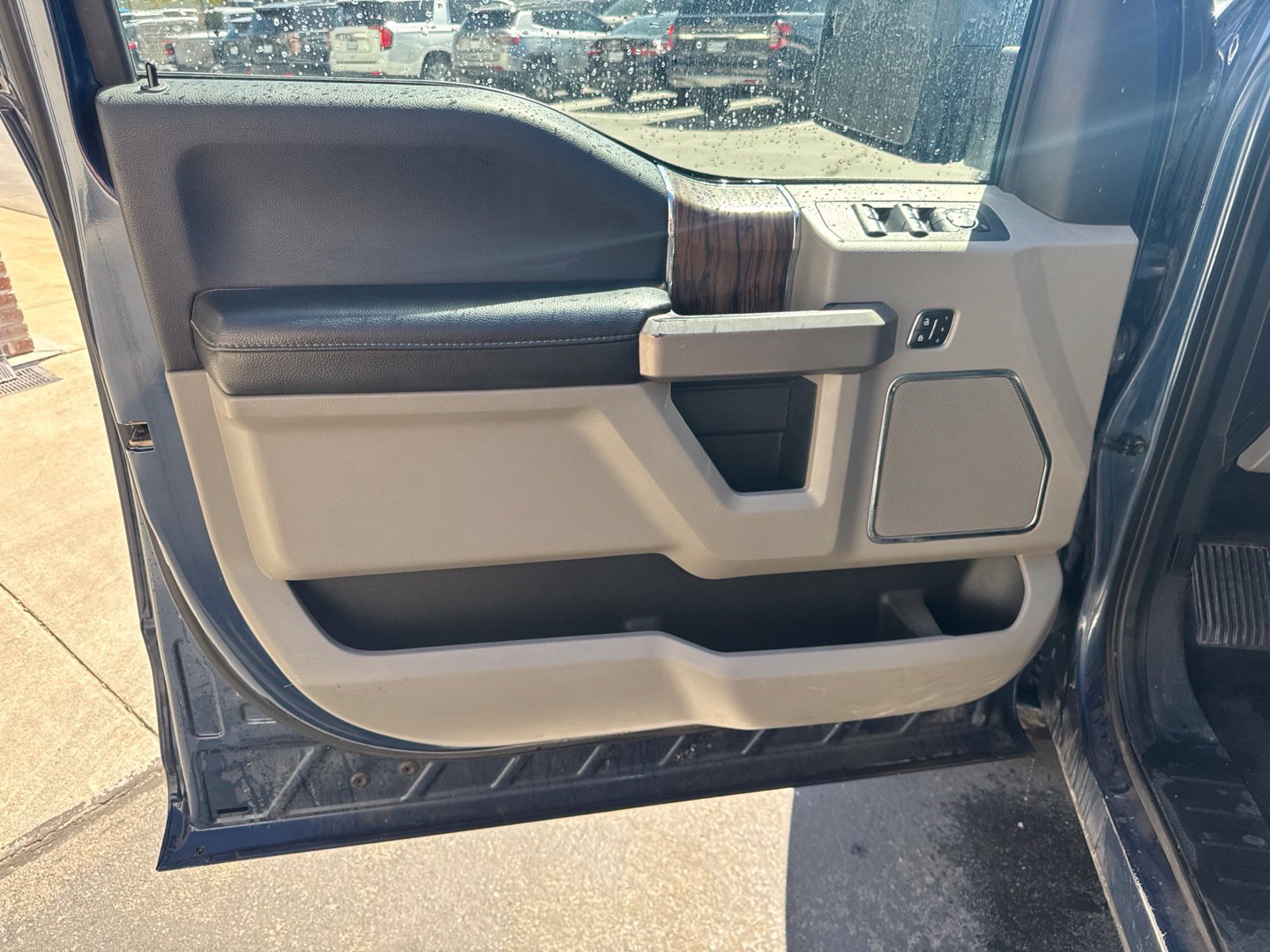 Used 2019 Ford F150 Lariat AWD/4WD image 18