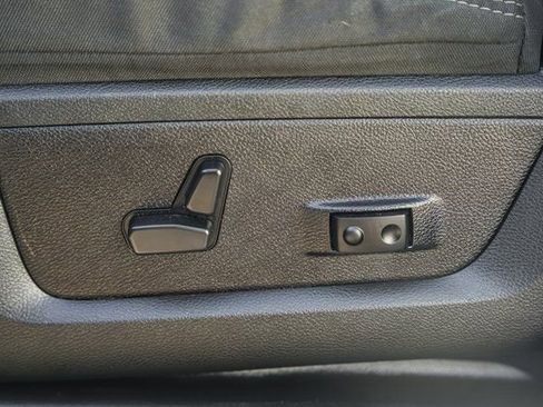 Used 2024 RAM 3500 Big Horn image 37