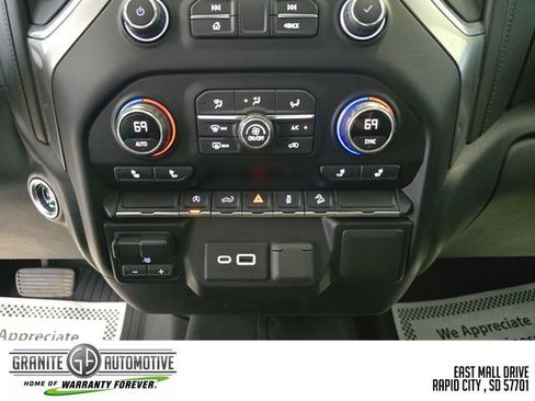 Used 2020 Chevrolet Silverado 1500 RST w/ All-Star Edition AWD/4WD image 18