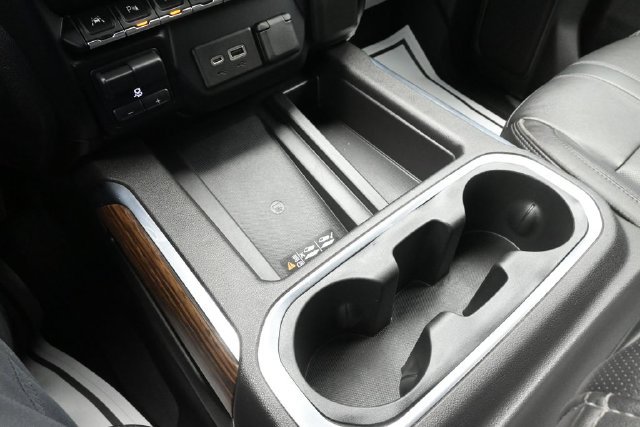 Used 2021 Chevrolet Silverado 1500 High Country w/ Technology Package RWD image 42