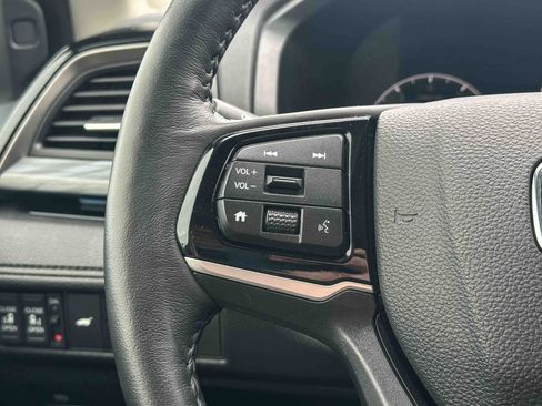 Certified 2025 Honda Odyssey Elite image 31