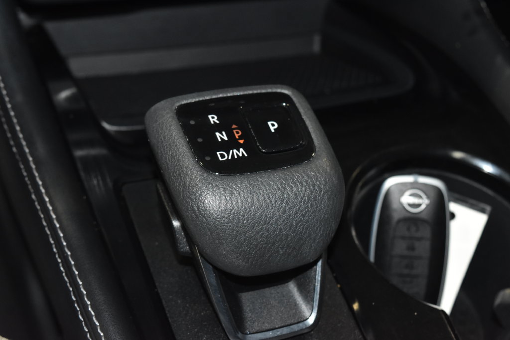 Used 2023 Nissan Rogue SL AWD/4WD image 17