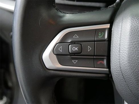 Used 2022 Jeep Compass Latitude image 19