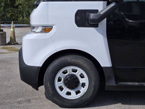 Used 2024 Chevrolet Brightdrop 600 w/ Battery Pack, Max Range AWD/4WD image 8