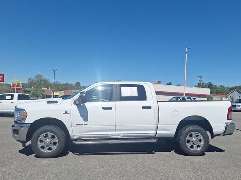 Used 2024 RAM 2500 Big Horn AWD/4WD image 6