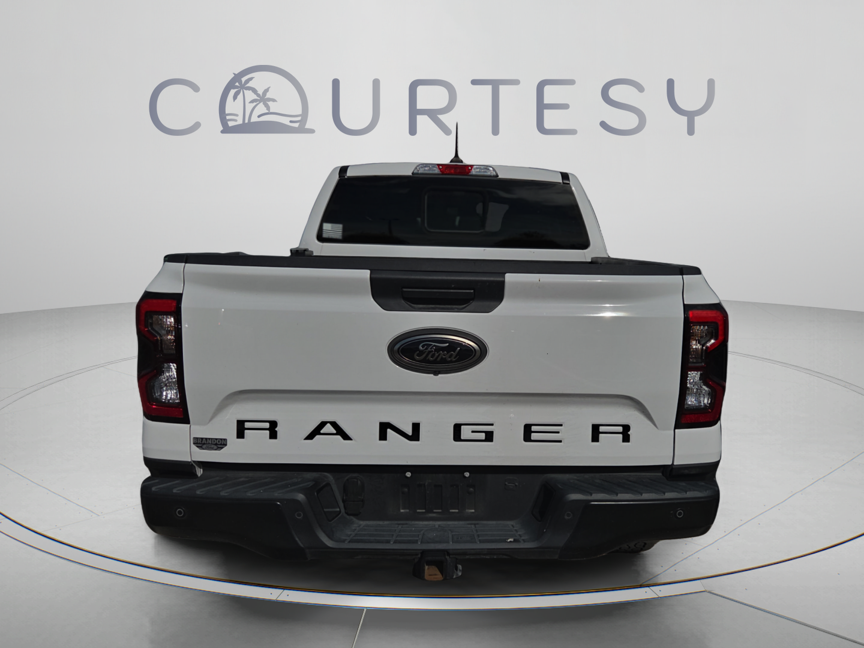 Used 2025 Ford Ranger XLT w/ Black Appearance Package RWD image 2
