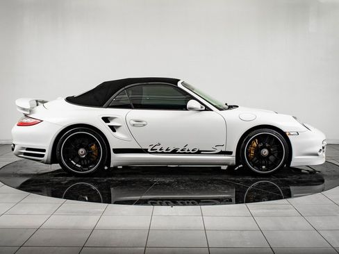 Used 2011 Porsche 911 Turbo S image 9