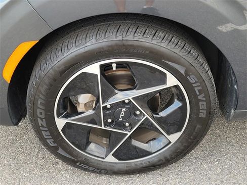 Used 2023 Kia Soul EX image 19