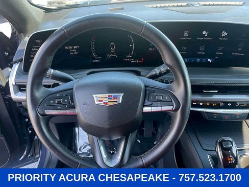 Used 2025 Cadillac XT4 Premium Luxury AWD/4WD image 12