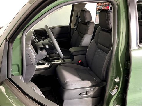 New 2025 Nissan Frontier SV w/ SV Convenience Package image 14