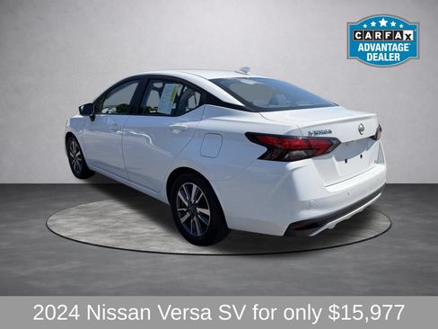 Used 2024 Nissan Versa SV FWD image 3