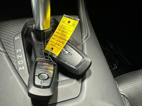 Used 2025 Ford Mustang GT Premium RWD image 31