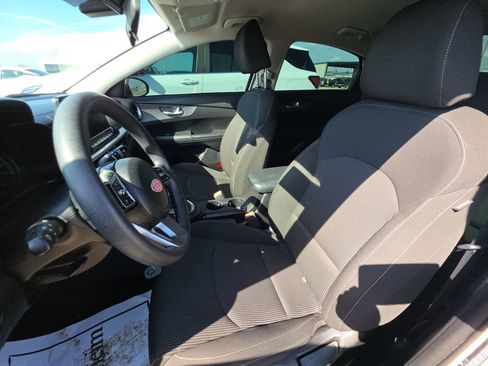 Used 2020 Kia Forte LXS image 8
