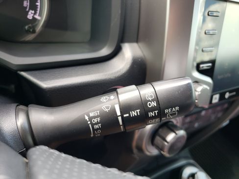 Used 2022 Toyota 4Runner Limited AWD/4WD image 17