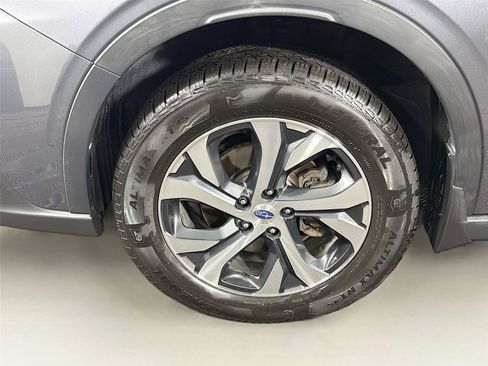 Used 2020 Subaru Outback Limited XT AWD/4WD image 34