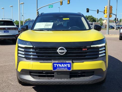 New 2025 Nissan Kicks SR w/ Illumination Package image 7