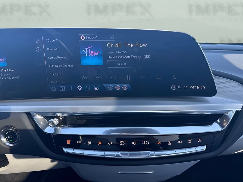 Used 2025 Cadillac Lyriq Luxury RWD image 16