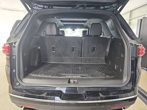 Certified 2023 Chevrolet Traverse High Country AWD/4WD image 17
