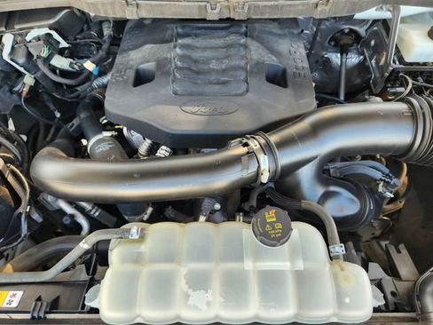 Used 2022 Ford F150 Lariat image 34