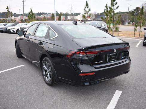 New 2026 Honda Accord EX-L image 7