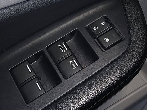 Used 2017 Honda Pilot EX-L image 27