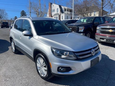 Used 2013 Volkswagen Tiguan SE image 7