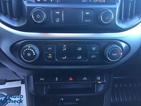 Used 2022 Chevrolet Colorado LT w/ Fleet Safety Package image 34