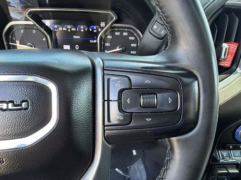 Used 2023 GMC Sierra 2500 Denali w/ Technology Package AWD/4WD image 31