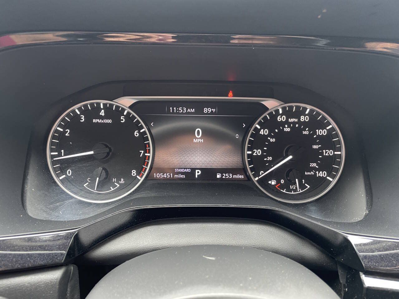 Used 2022 Nissan Pathfinder SV w/ SV Premium Package FWD image 21