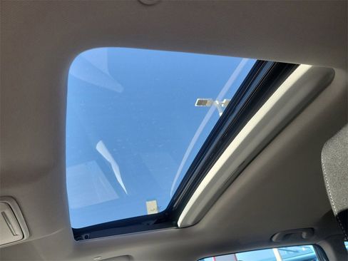 Certified 2025 Honda CR-V EX image 31