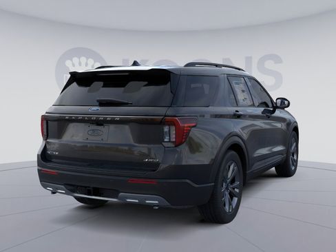 New 2026 Ford Explorer Active image 11