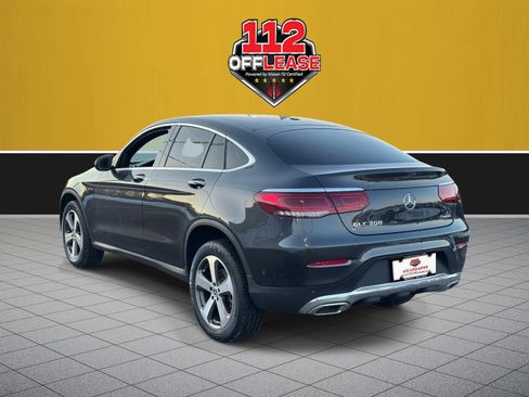 Used 2022 Mercedes-Benz GLC 300 4MATIC Coupe image 4