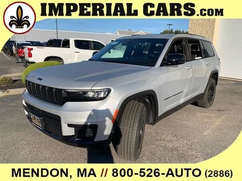 New 2025 Jeep Grand Cherokee L Altitude image 6