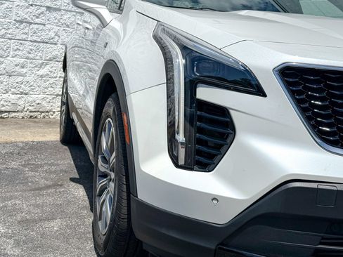 Used 2023 Cadillac XT4 Sport w/ Driver Assist Package AWD/4WD image 4