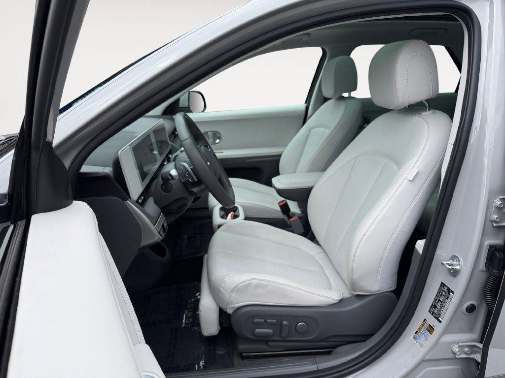 Used 2024 Hyundai Ioniq 5 Limited AWD/4WD image 7