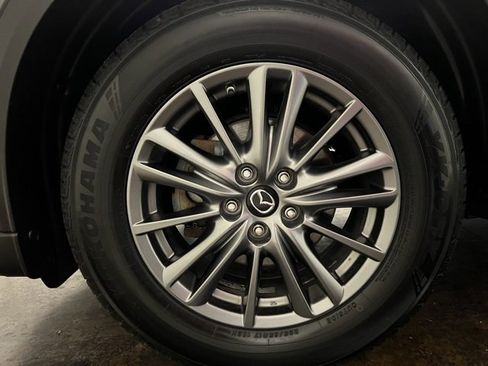 Used 2017 MAZDA CX-5 Touring image 10