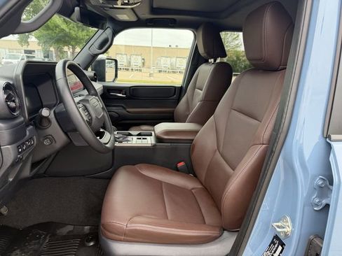 Used 2025 Toyota Land Cruiser AWD/4WD image 26