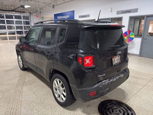 Used 2020 Jeep Renegade Latitude w/ Cold Weather Group image 10