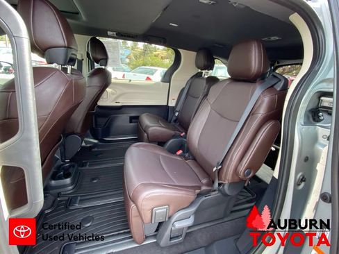 Used 2024 Toyota Sienna Platinum AWD/4WD image 26