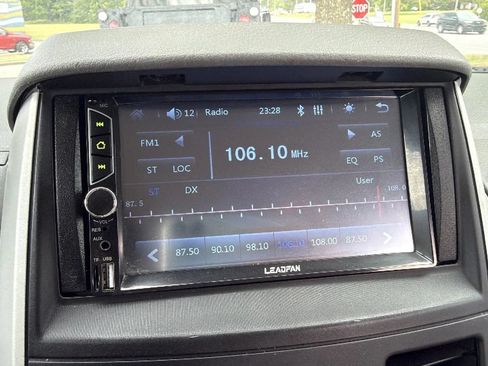 Used 2010 Dodge Grand Caravan SE w/ Climate Group FWD image 34