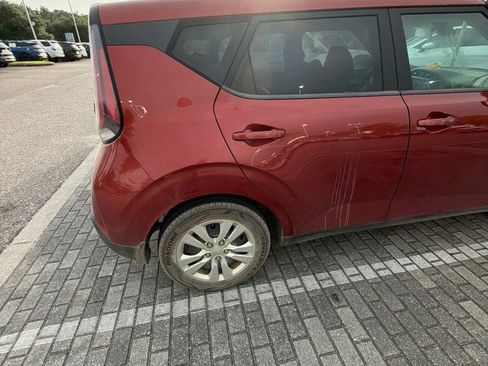 Used 2024 Kia Soul LX FWD image 16